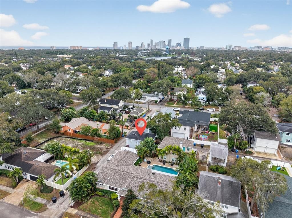 718 26TH AVENUE, ST PETERSBURG, FL, 33704 photo 3