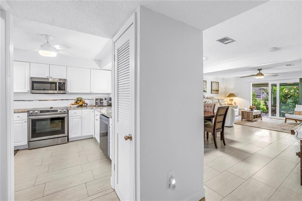 3465 41ST TERRACE Unit 205, Street PETERSBURG, FL 33711 photo 3