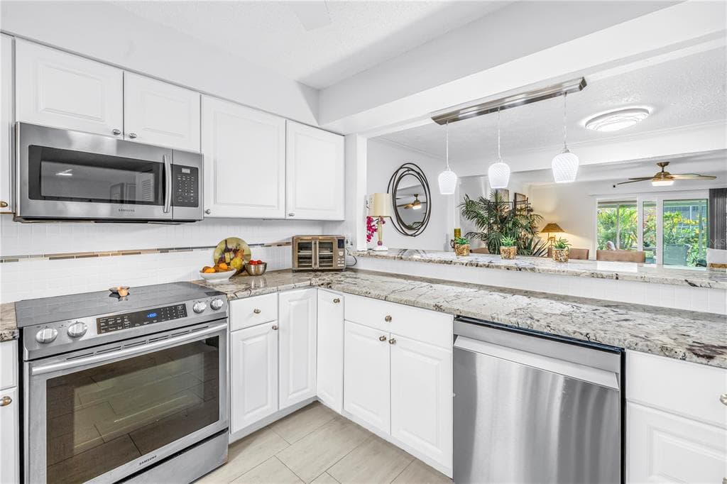 3465 41ST TERRACE Unit 205, Street PETERSBURG, FL 33711 photo 5