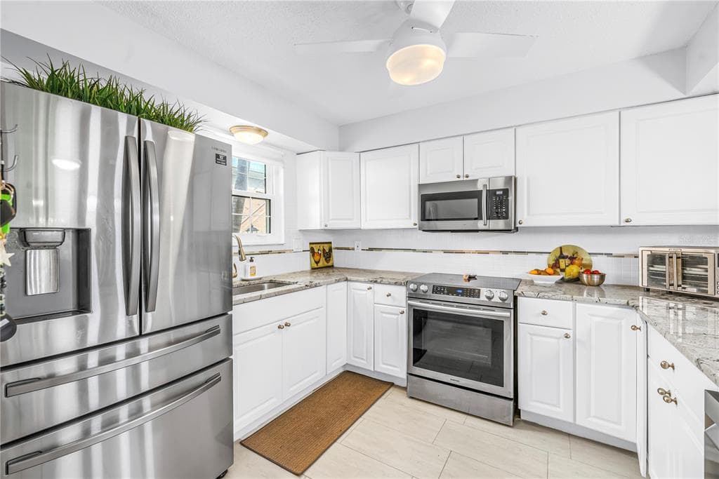 3465 41ST TERRACE Unit 205, Street PETERSBURG, FL 33711 photo 4