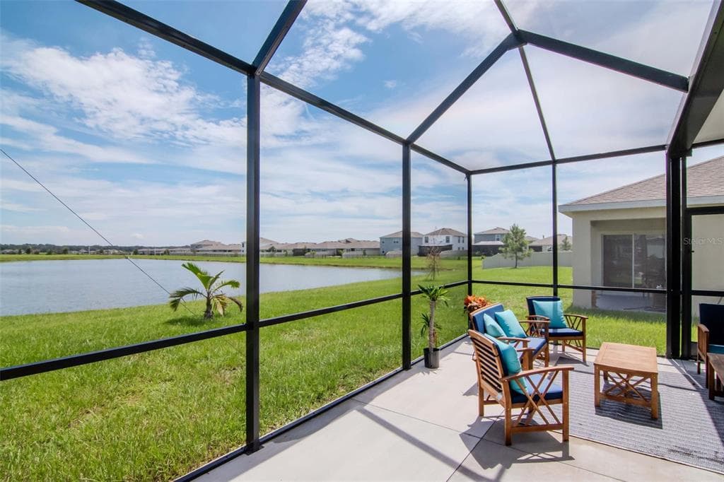 9744 CRESCENT RAY Drive, WESLEY CHAPEL, FL 33545 photo 2