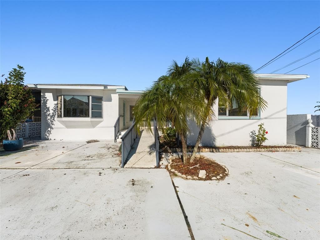 244 145TH AVENUE, MADEIRA BEACH, FL 33708 photo 2