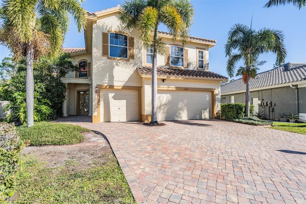 8685 BAYOU WAY, PINELLAS PARK, FL 33782