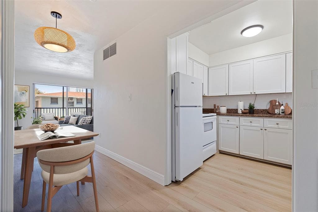 750 BURLINGTON AVENUE Unit 1G, Street PETERSBURG, FL 33701 photo 4