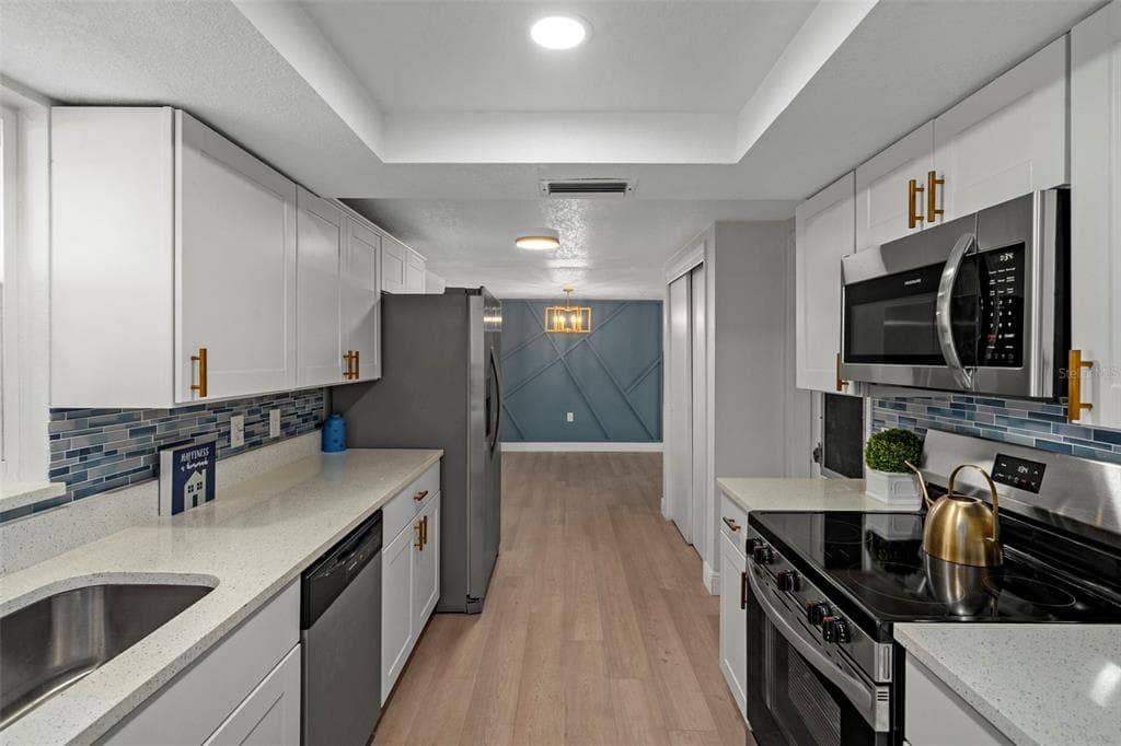 5253 FALCON DRIVE, HOLIDAY, FL 34690 photo 4