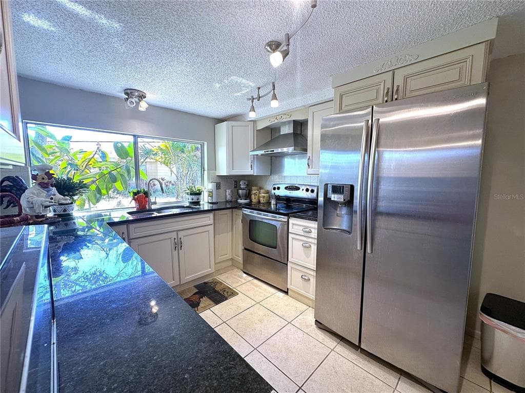 8200 MILL CREEK Lane, HUDSON, FL 34667 photo 5