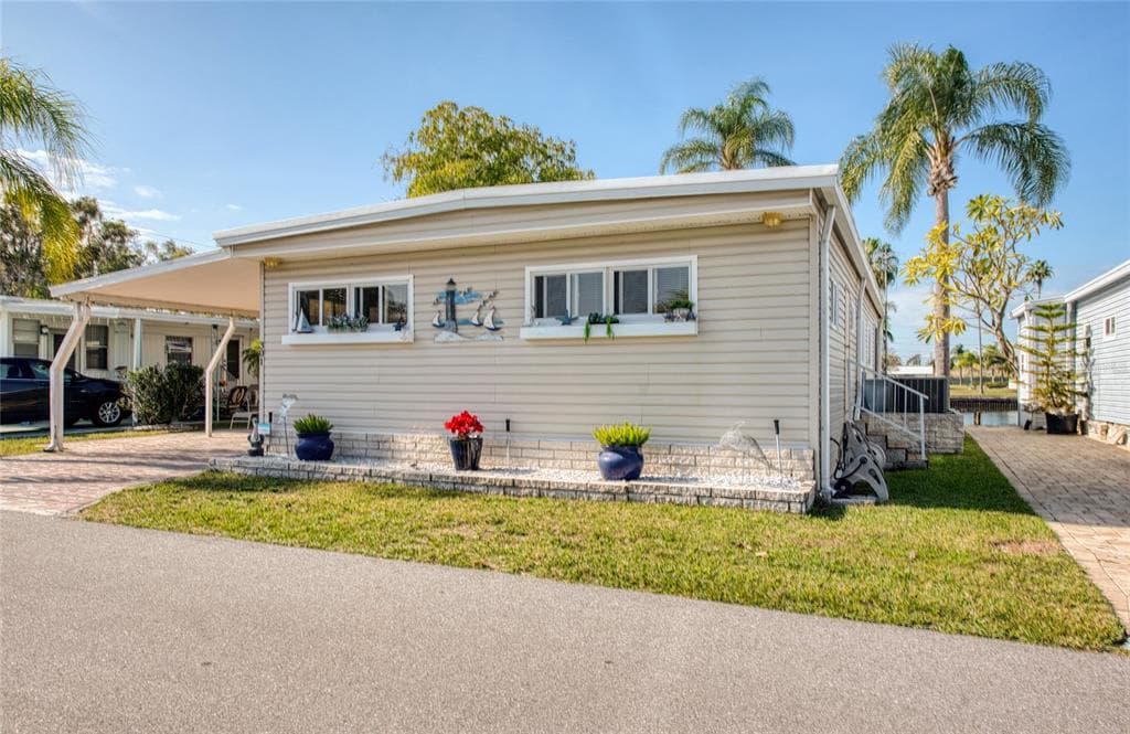 18675 HIGHWAY 19, CLEARWATER, FL 33764 photo 3