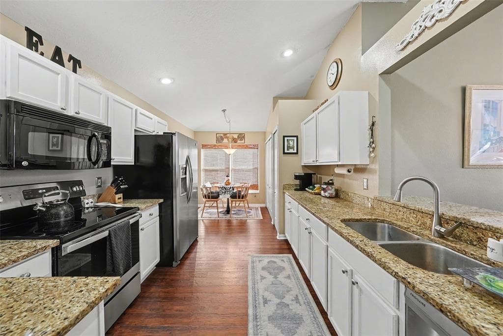 5520 TERRAIN DE GOLF DRIVE, LUTZ, FL 33558 photo 3