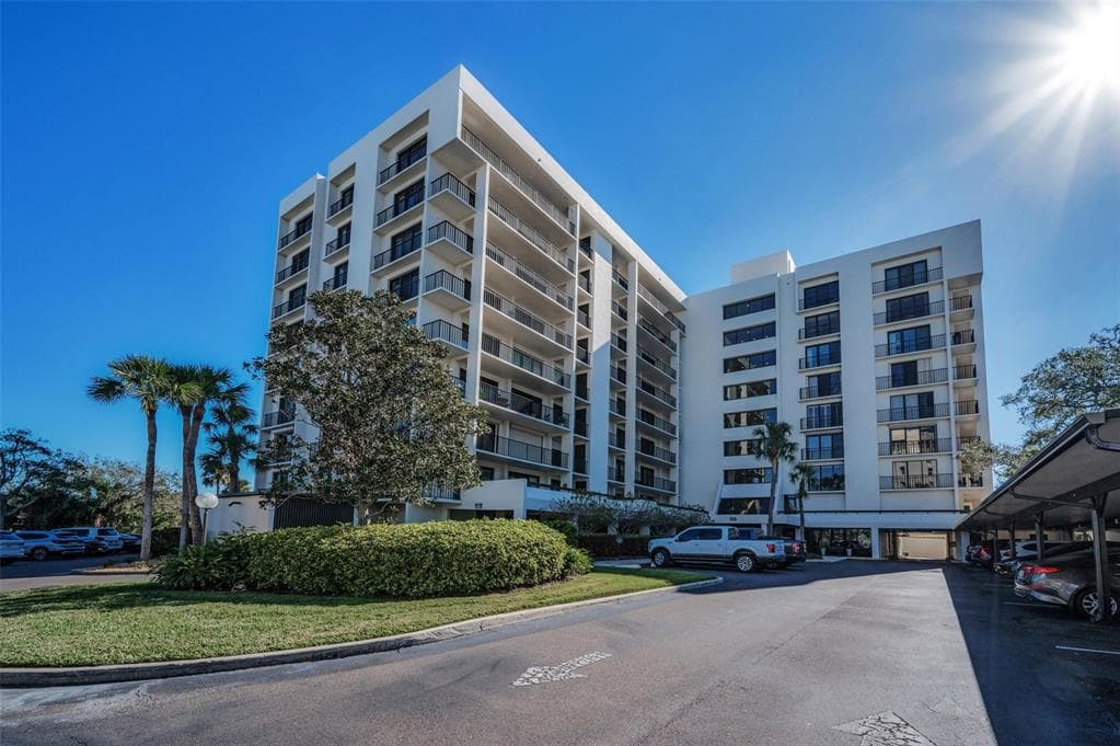 150 BELLEVIEW BOULEVARD Unit 503, BELLEAIR, FL 33756
