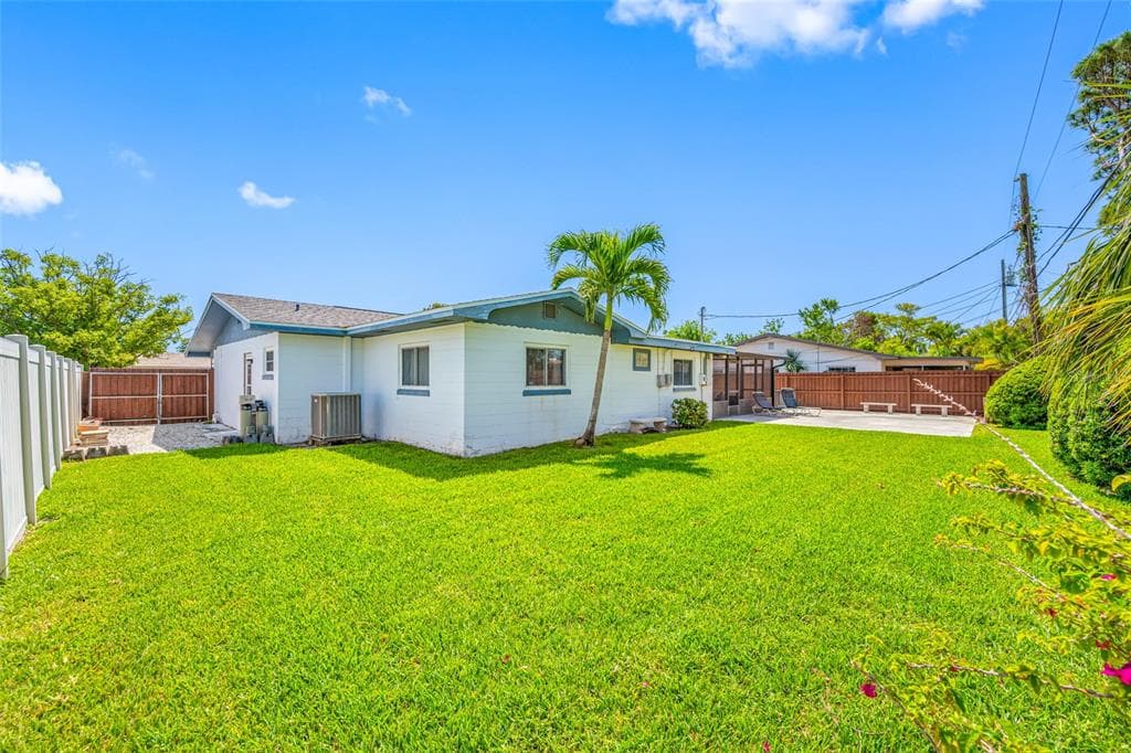 1900 60TH WAY, Street PETERSBURG, FL 33710 photo 5