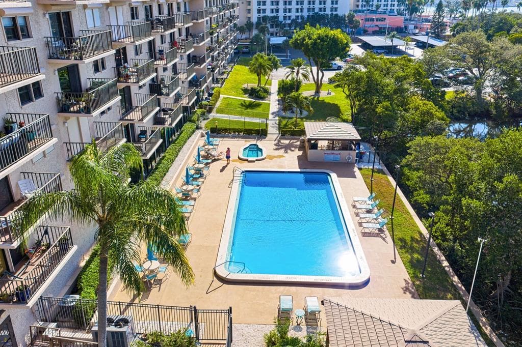 7050 SUNSET DRIVE Unit 801, SOUTH PASADENA, FL 33707 photo 3