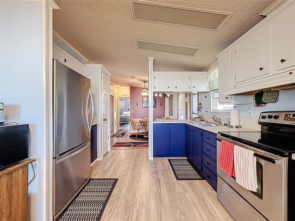 7300 STILLWATER DRIVE, HUDSON, FL 34667 photo 2