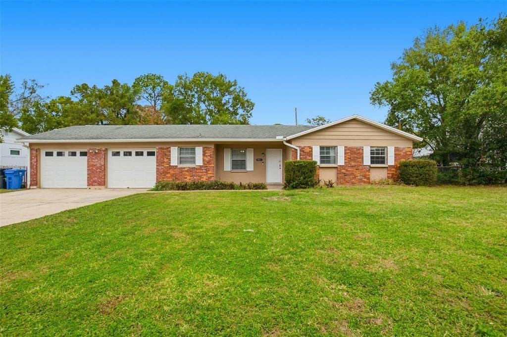 2523 LAKE ELLEN LANE, TAMPA, FL 33618