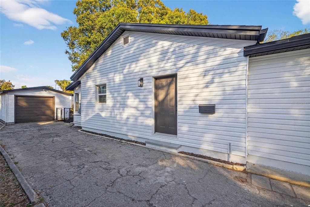 2831 25TH Avenue, Street PETERSBURG, FL 33713 photo 5