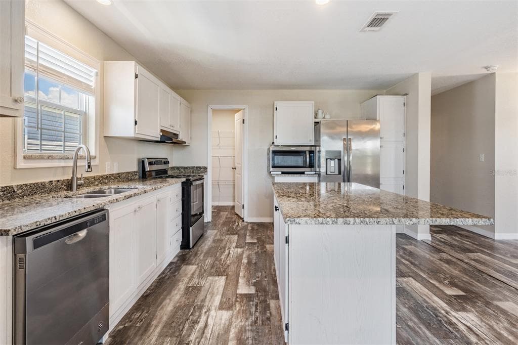 13039 KEEL Court, HUDSON, FL 34667 photo 5