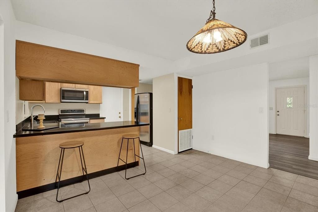 31205 LANCEWOOD Drive, BROOKSVILLE, FL 34602 photo 5