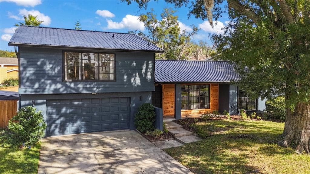 16303 CALIDONIA LANE, TAMPA, FL 33624