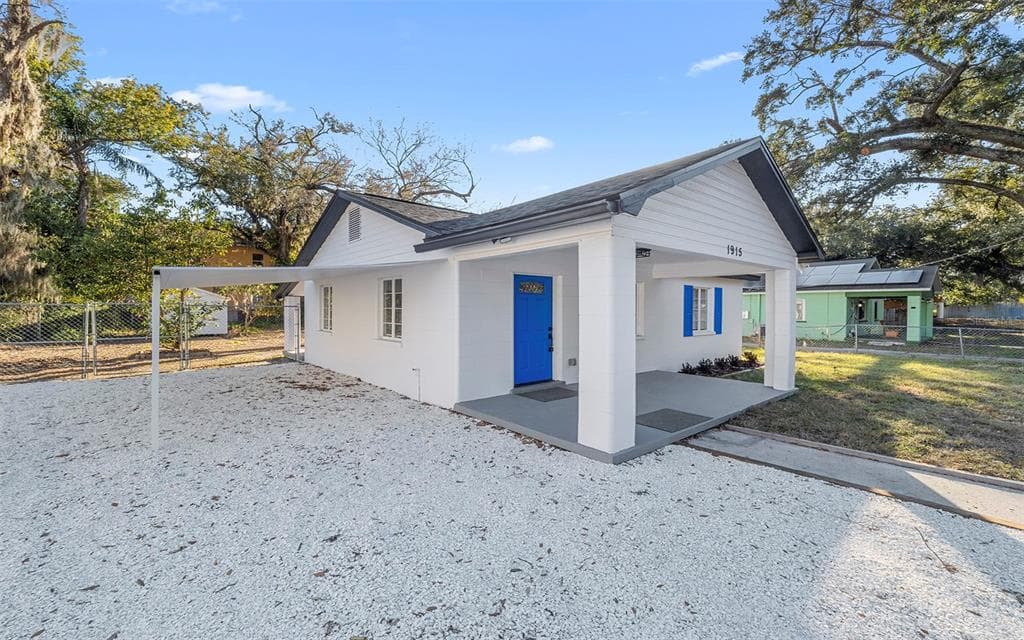 1915 POWHATAN AVENUE, TAMPA, FL 33610 photo 3