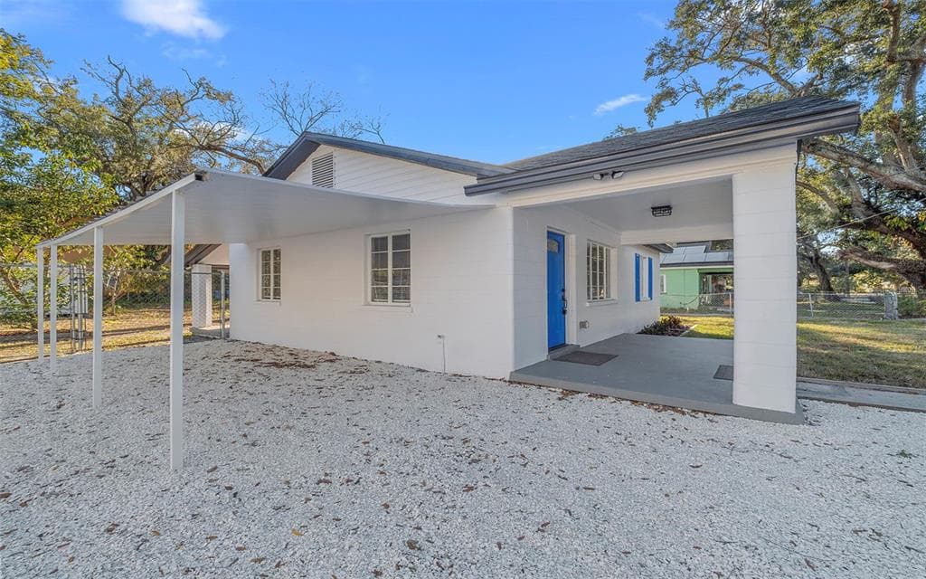 1915 POWHATAN AVENUE, TAMPA, FL 33610 photo 4