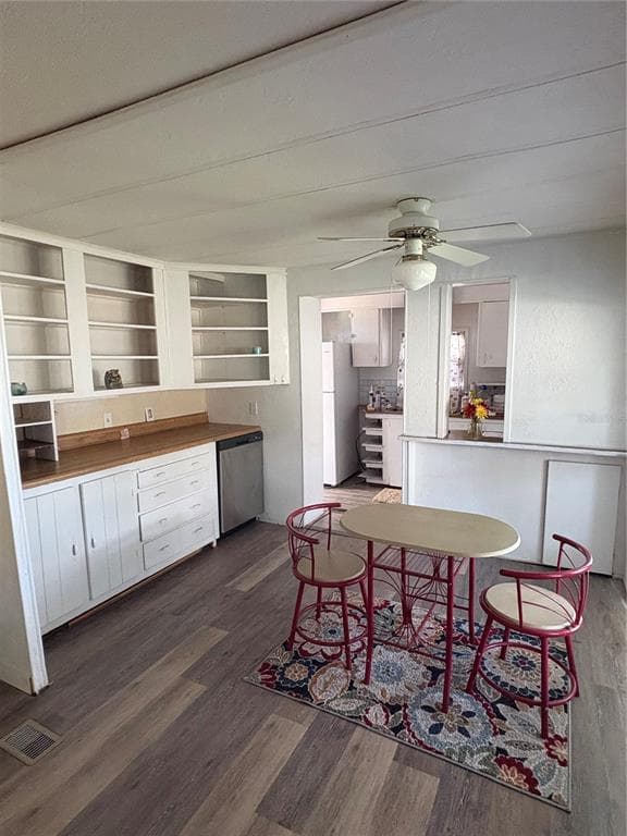 5410 BETMAR Drive, ZEPHYRHILLS, FL 33542 photo 5