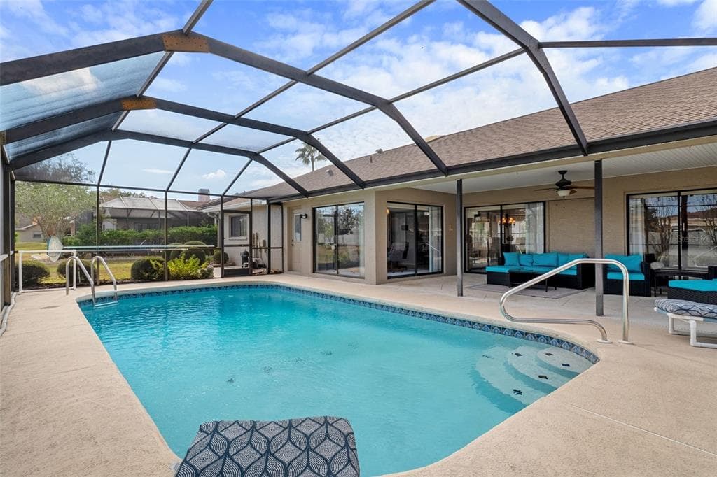 1186 MUSCOVY Drive, SPRING HILL, FL 34608 photo 2