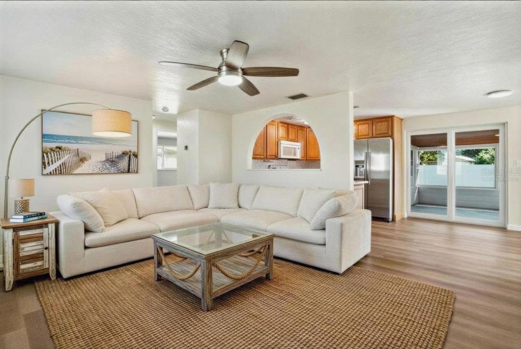 10416 ORANGE BLOSSOM LANE, SEMINOLE, FL 33772 photo 3