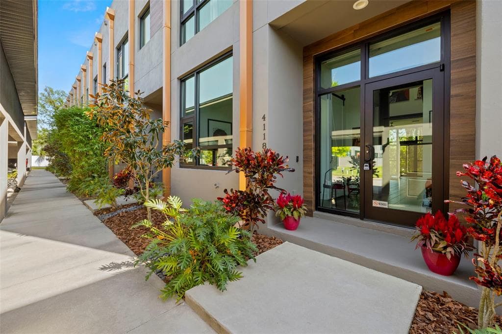 4118 GAUGE LINE Loop, TAMPA, FL 33624 photo 2