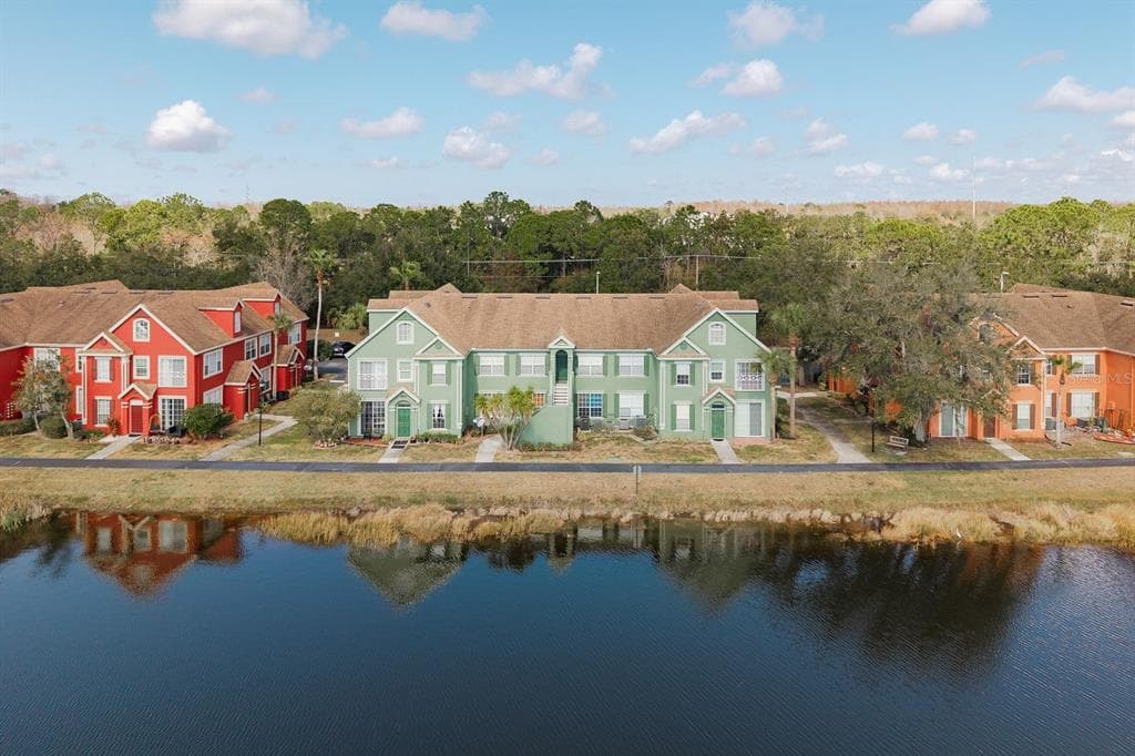 9170 LAKE CHASE ISLAND WAY Unit 9170, TAMPA, FL 33626 photo 2