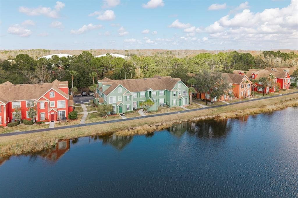 9170 LAKE CHASE ISLAND WAY Unit 9170, TAMPA, FL 33626 photo 4