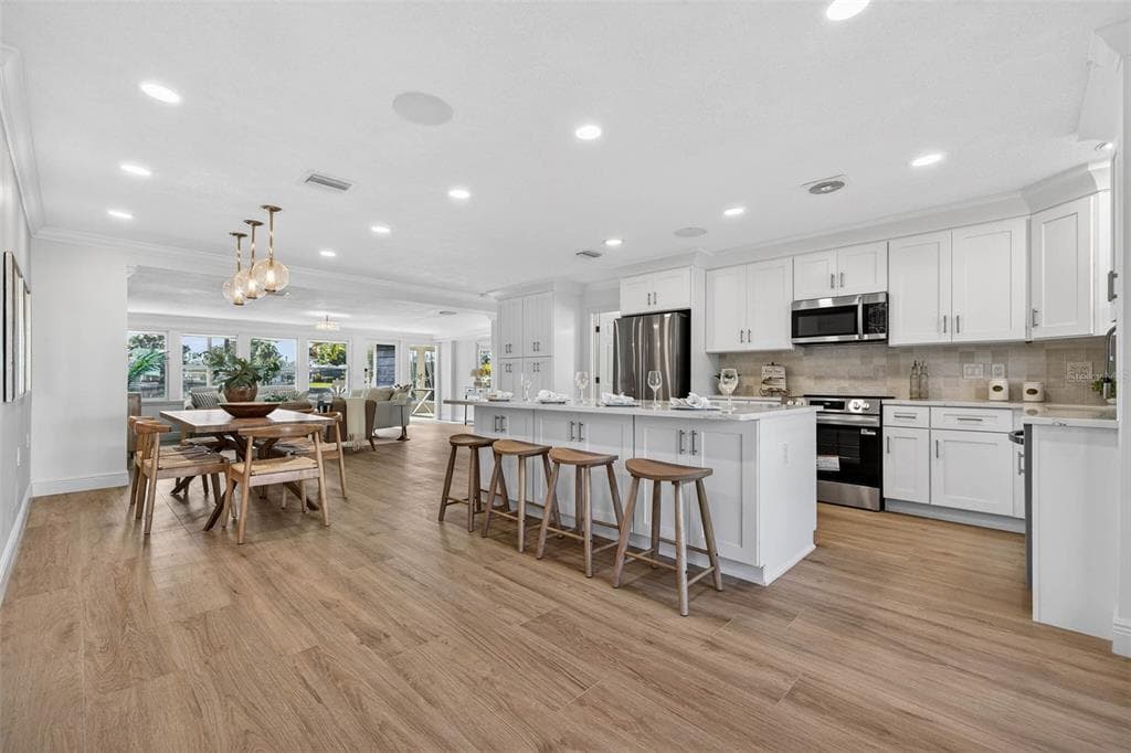 4790 VENETIAN BOULEVARD, ST PETERSBURG, FL, 33703 photo 3