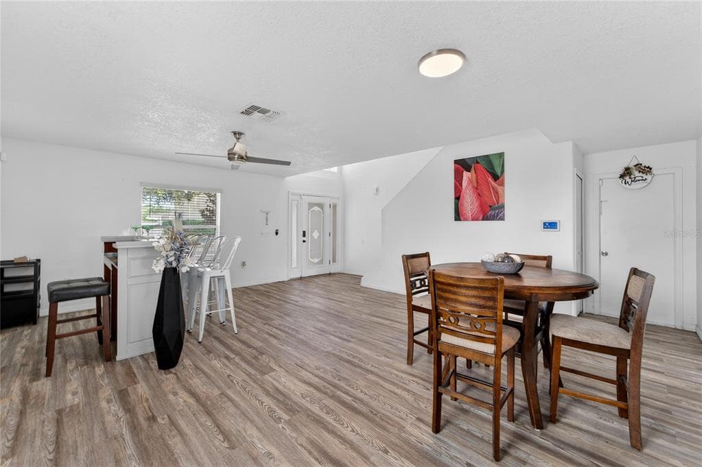 10325 FROG POND Drive, RIVERVIEW, FL 33569 photo 3