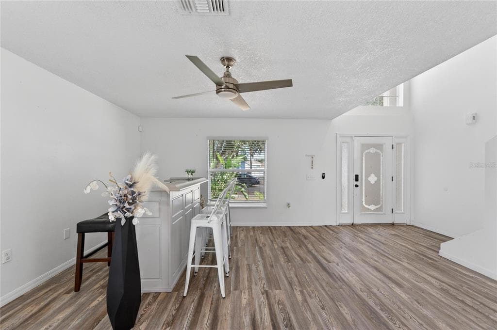 10325 FROG POND Drive, RIVERVIEW, FL 33569 photo 5