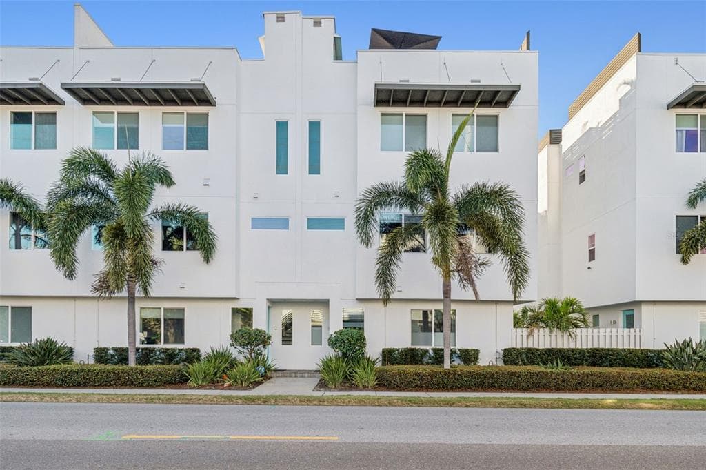 3100 PAUL AVENUE Unit 10, TAMPA, FL 33611 photo 2