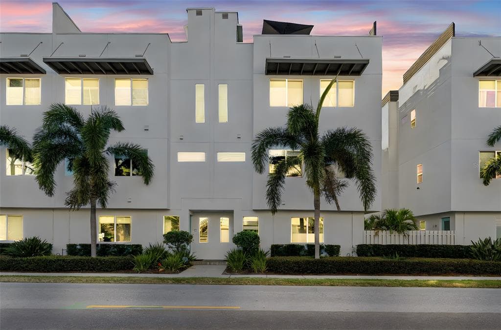 3100 PAUL AVENUE Unit 10, TAMPA, FL 33611