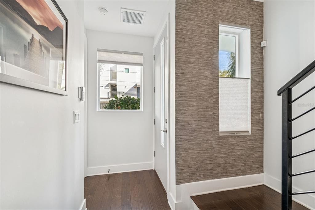 3100 PAUL AVENUE Unit 10, TAMPA, FL 33611 photo 5