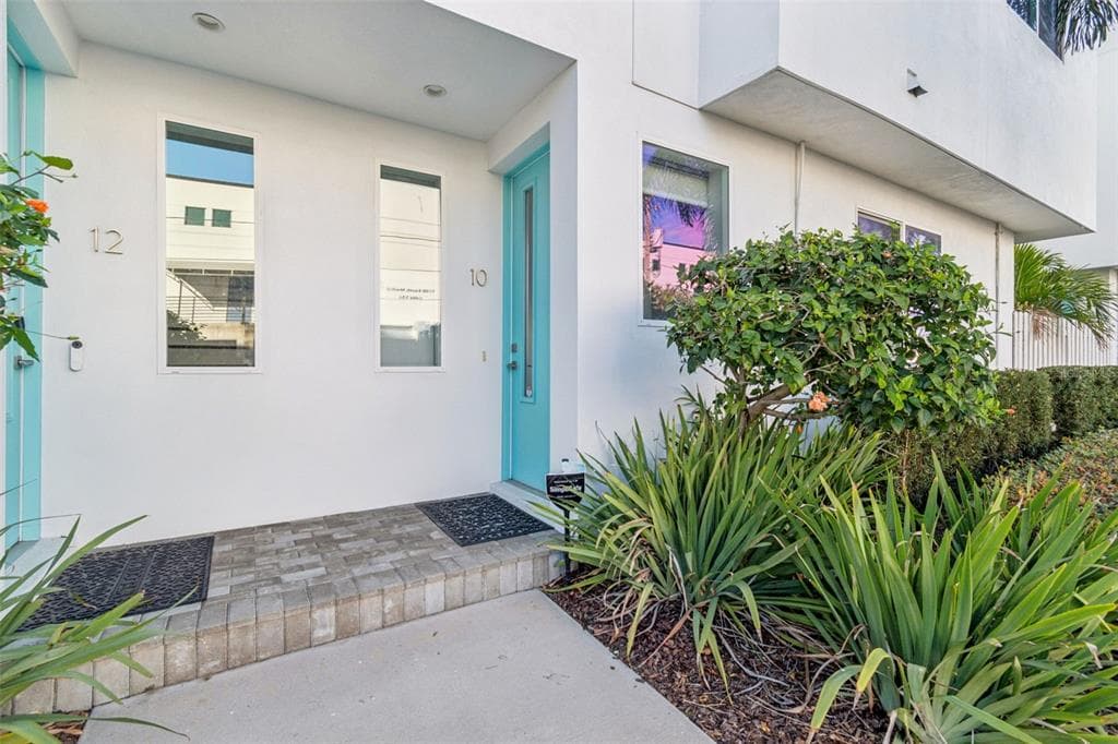 3100 PAUL AVENUE Unit 10, TAMPA, FL 33611 photo 4