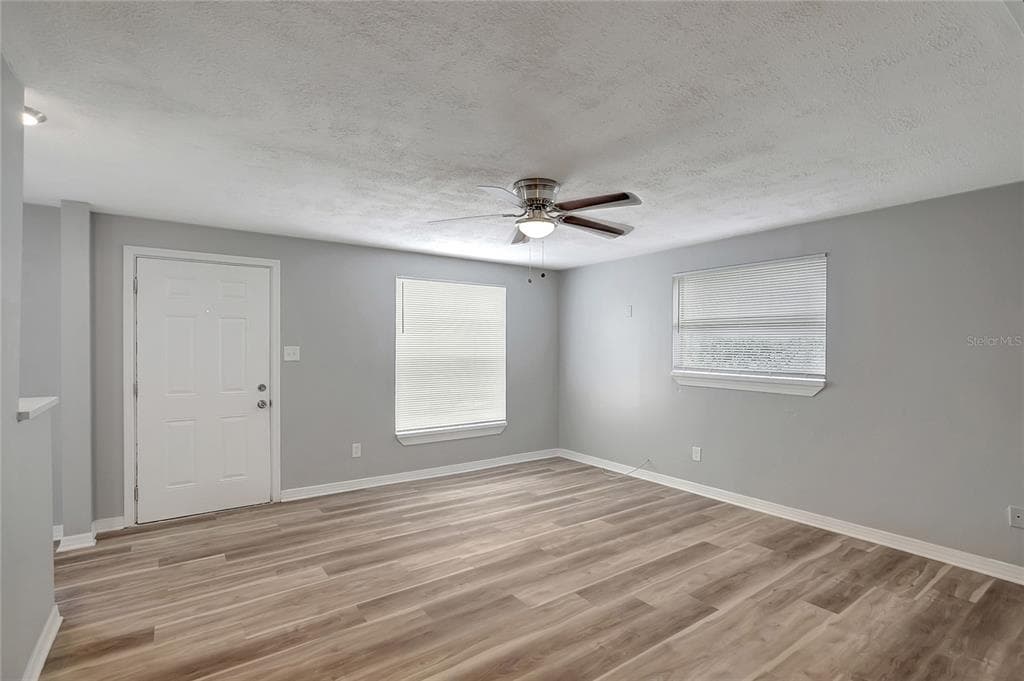 8720 DEXTER AVENUE, TAMPA, FL 33604 photo 5