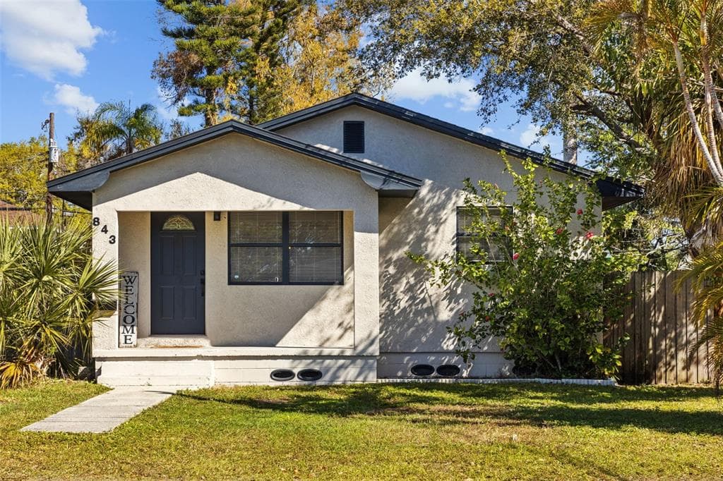 843 QUEENSBORO AVENUE, Street PETERSBURG, FL 33701