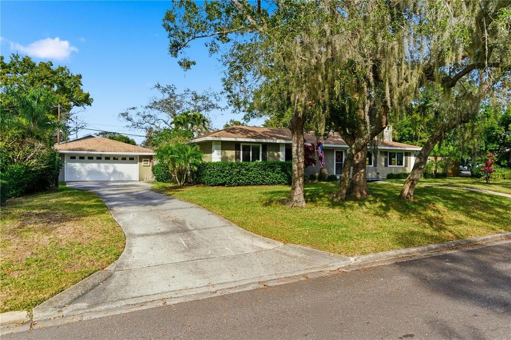 1540 WALNUT Street, CLEARWATER, FL 33755 photo 4