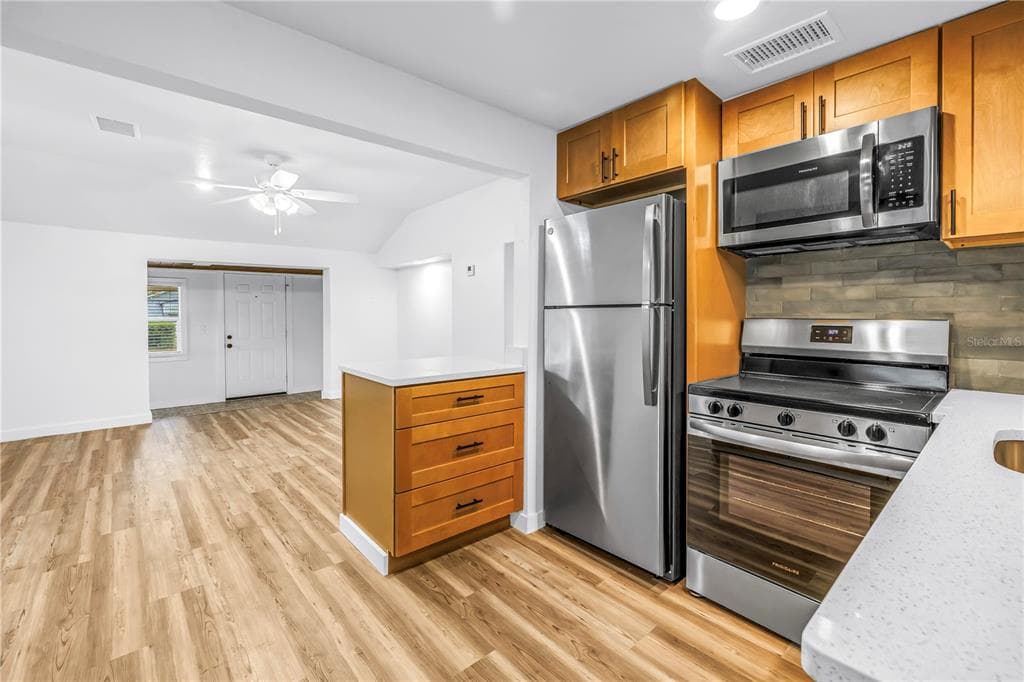 8616 ORANGEVIEW AVENUE, TAMPA, FL 33617 photo 3