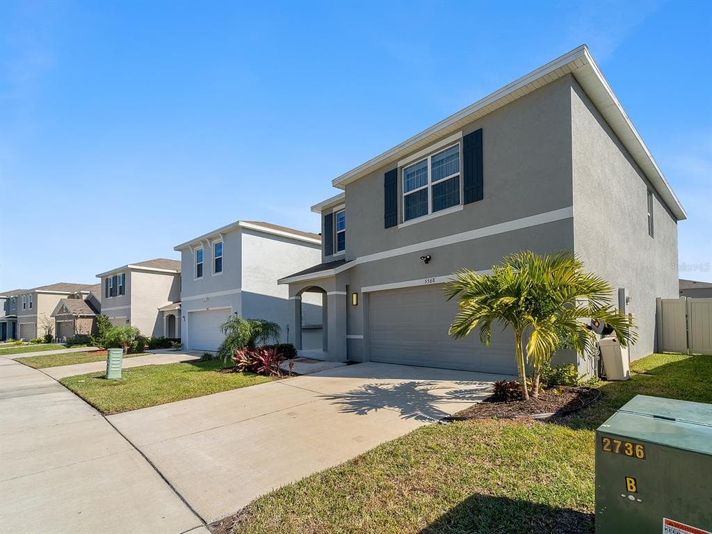 5568 WANDERING WILLOW DRIVE, WESLEY CHAPEL, FL 33545 photo 4