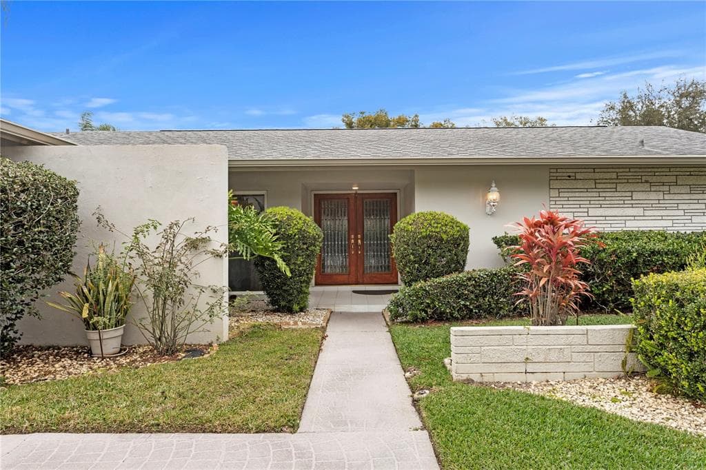 2656 CLUBHOUSE DRIVE, CLEARWATER, FL 33761 photo 3