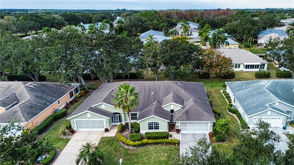 902 STAFFORDSHIRE LANE Unit 6, SUN CITY CENTER, FL 33573 photo 2