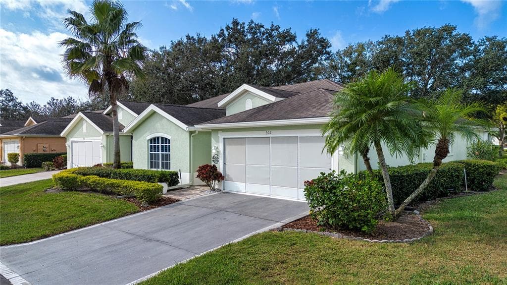 902 STAFFORDSHIRE LANE Unit 6, SUN CITY CENTER, FL 33573 photo 4