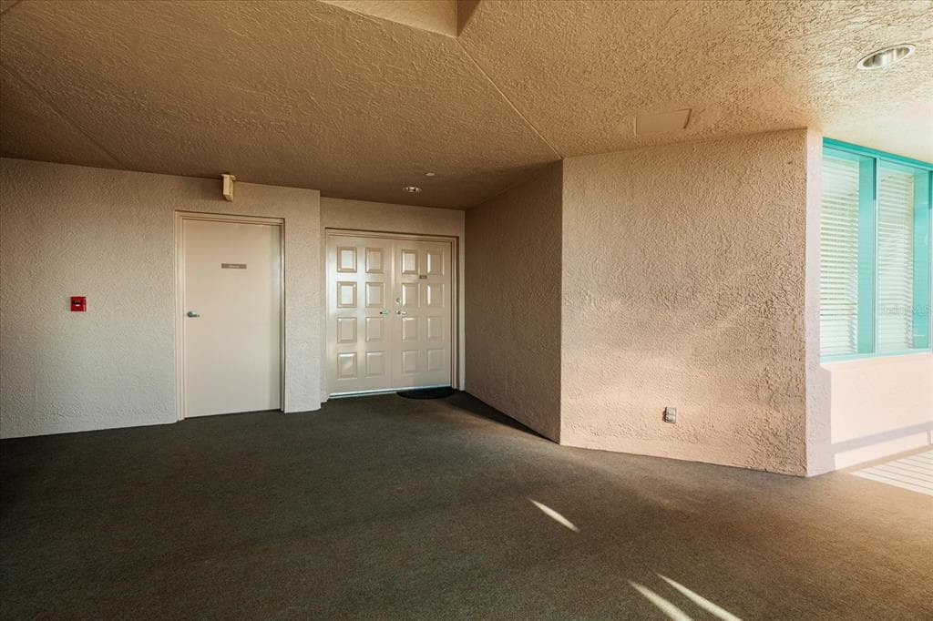 1560 GULF BOULEVARD Unit 604, CLEARWATER BEACH, FL 33767 photo 5