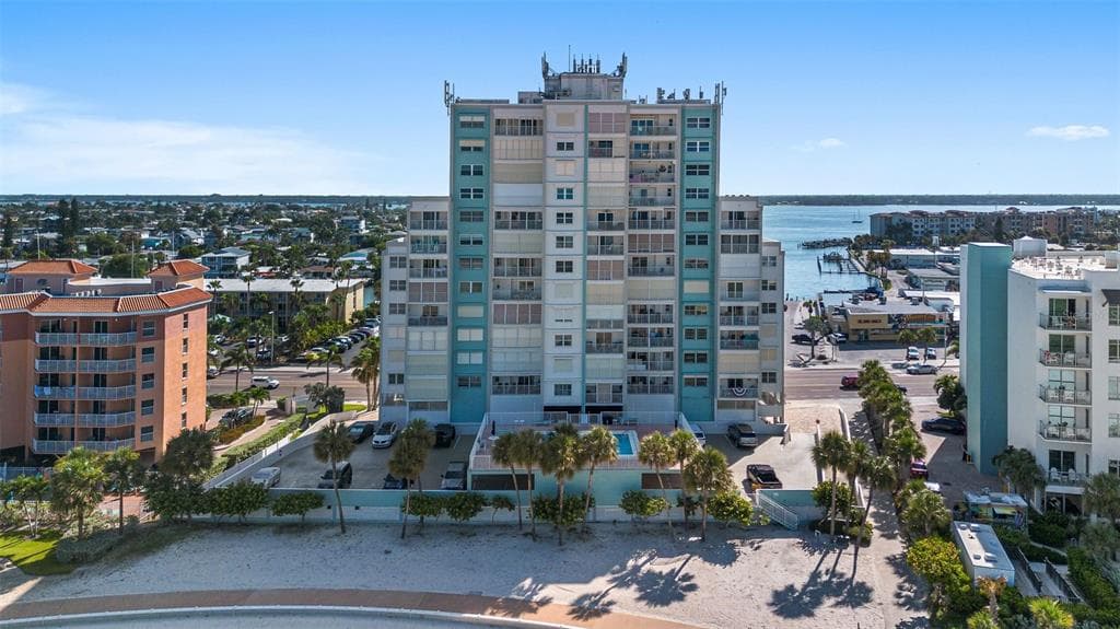 11000 GULF BOULEVARD Unit 702, TREASURE ISLAND, FL 33706
