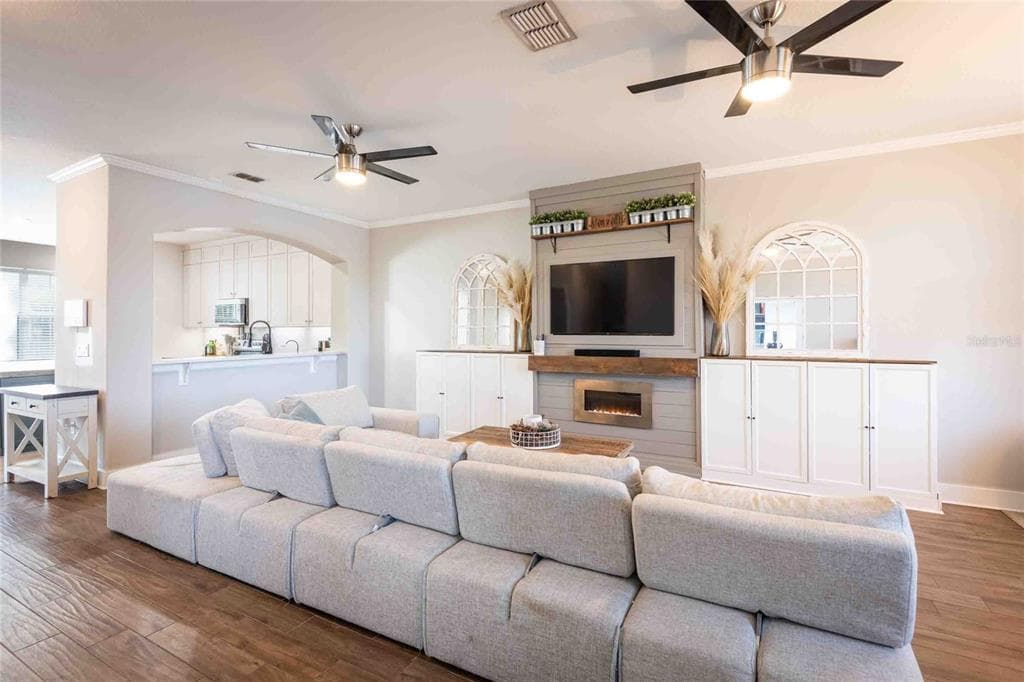 10144 ARBOR RUN Unit 34, TAMPA, FL 33647 photo 3