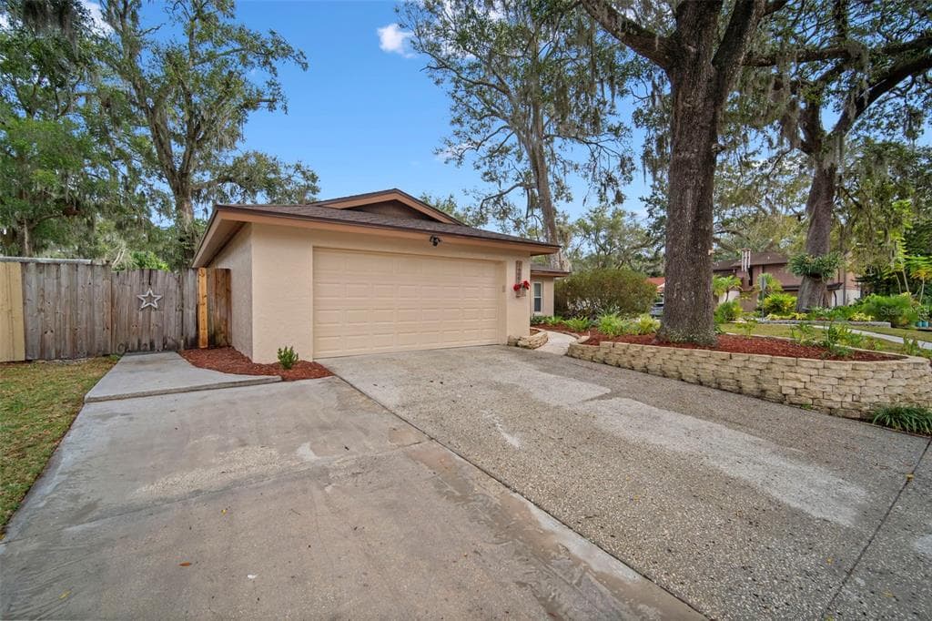 14801 OAK VINE DRIVE, LUTZ, FL 33559 photo 5