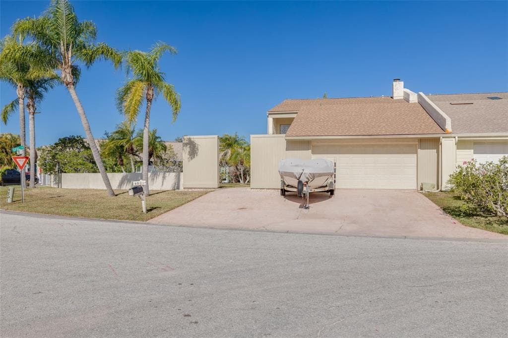 4501 GARNET DRIVE, NEW PORT RICHEY, FL 34652