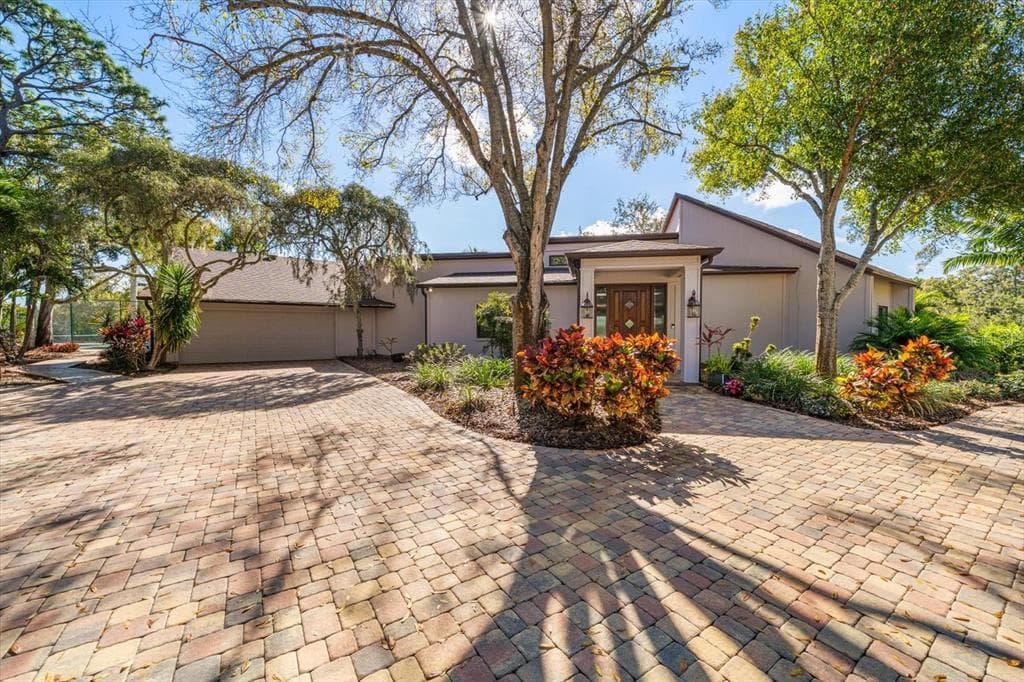 2402 PINE HAMMOCK, CLEARWATER, FL 33764 photo 2